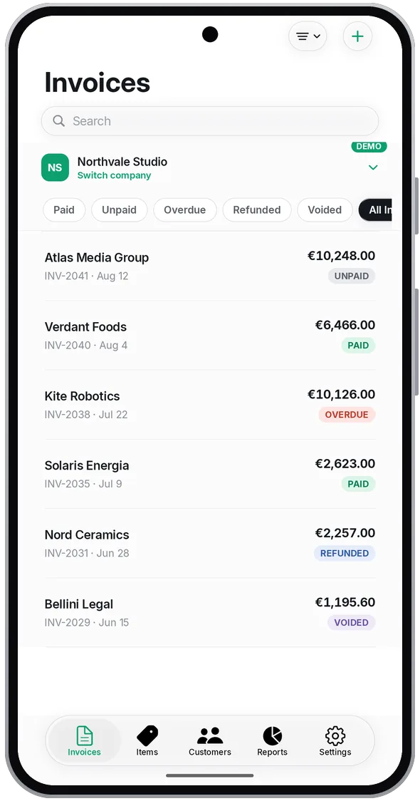 Bills on an Android phone: the invoice list with paid, unpaid, overdue, refunded and voided invoices